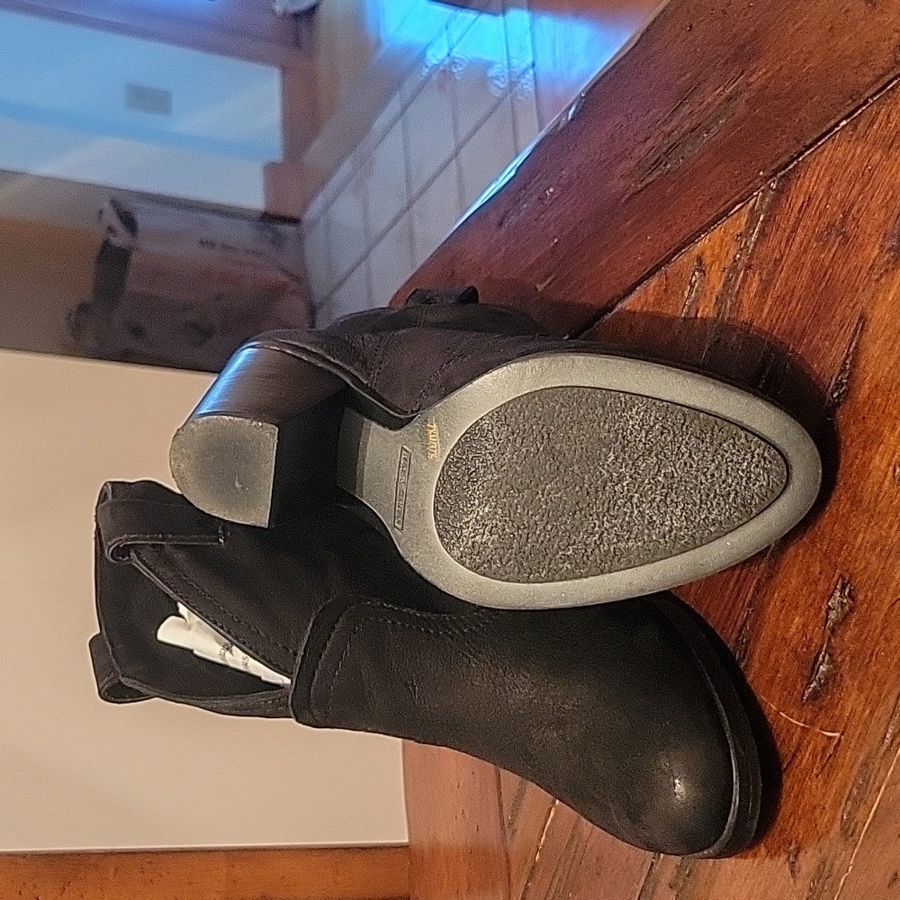 Vince Camuto Hillsy Bootie in Sequoia Tumbled Buff Goat Sz 7.5 - Picture 7 of 8